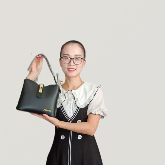 Women's High-Capacity Cross Body Bag