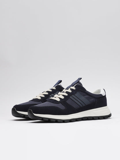 Leisure shoes
