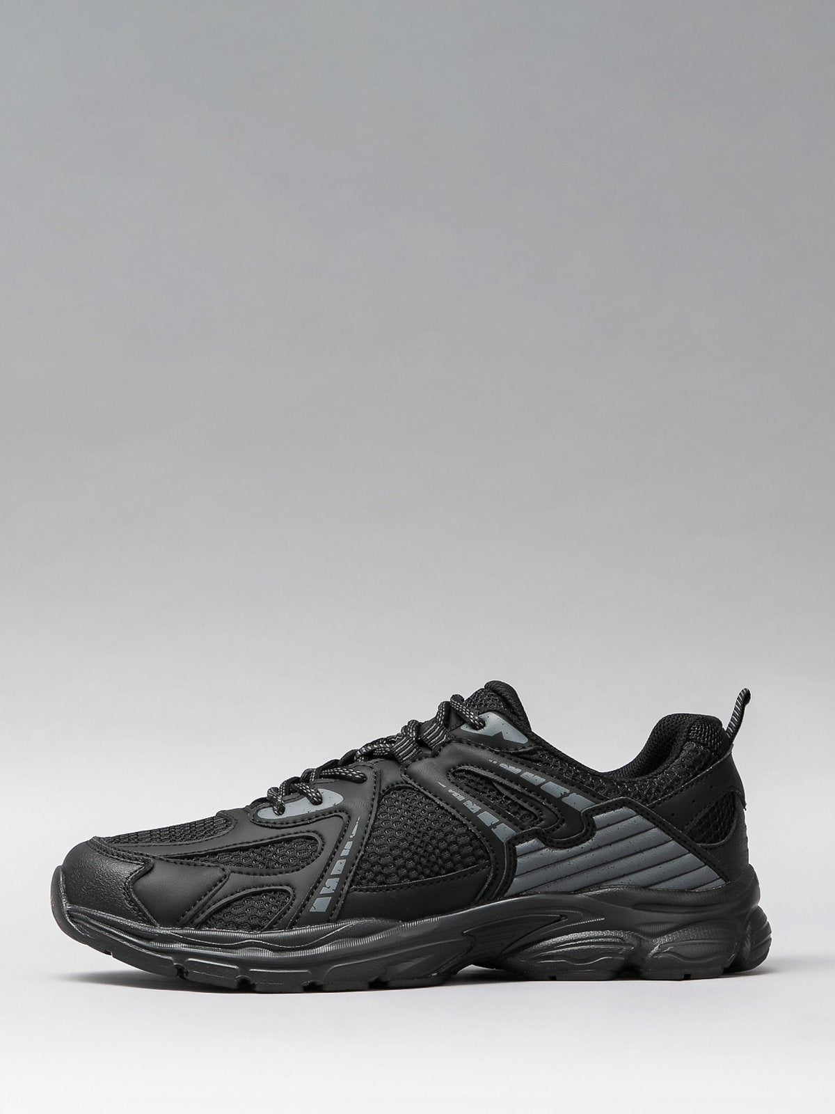 Leisure shoes