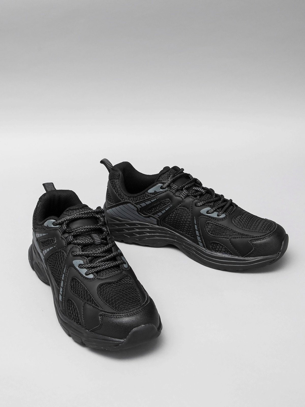 Leisure shoes