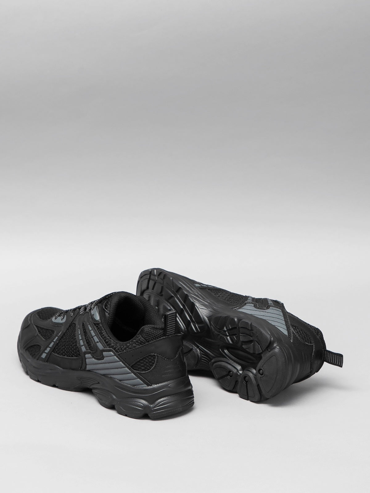 Leisure shoes